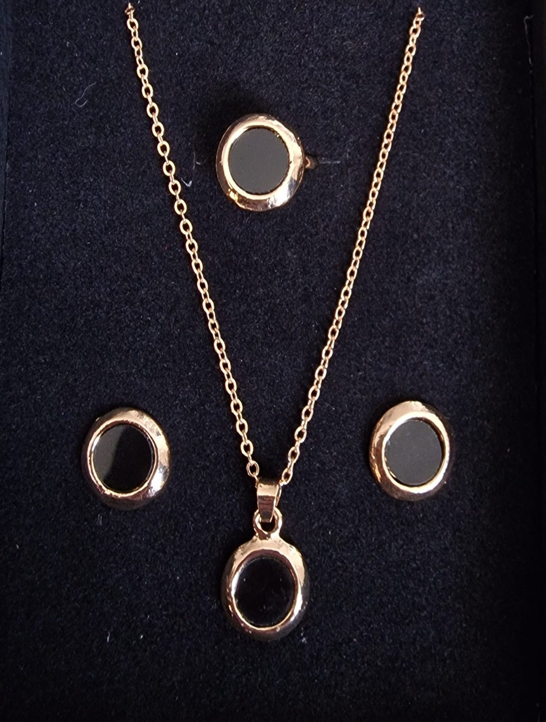 7 layers of hair's brother